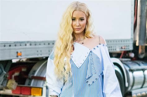 iggy azalea nude pictures|Iggy Azalea nude photos leaked on internet